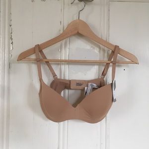GAP Body Favorite Demi TShirt Bra 34D